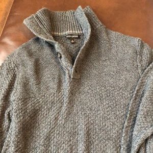 Men’s Banana Republic sweater